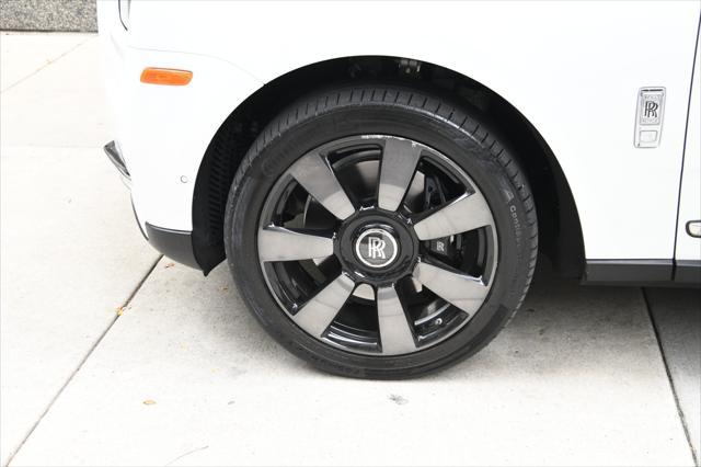 Photo of 2023 Arctic White Rolls-Royce Cullinan