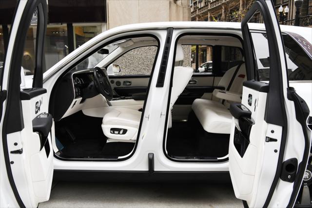Photo of 2023 Arctic White Rolls-Royce Cullinan