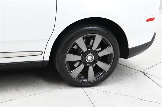 Photo of 2023 Arctic White Rolls-Royce Cullinan