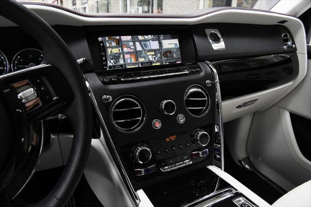 Photo of 2023 Arctic White Rolls-Royce Cullinan