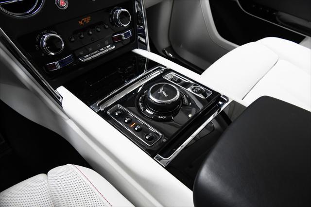 Photo of 2023 Arctic White Rolls-Royce Cullinan