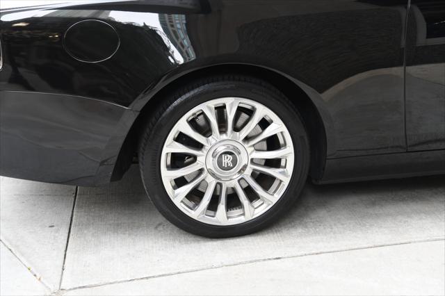 Photo of 2019 Black Diamond Rolls-Royce Dawn