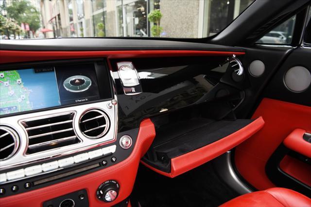 Photo of 2019 Black Diamond Rolls-Royce Dawn
