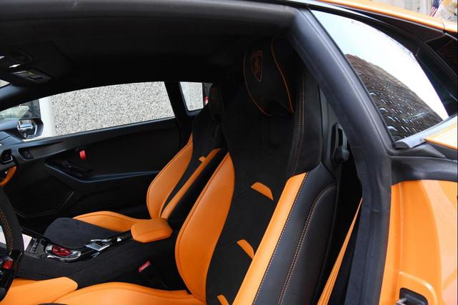 Photo of 2023 Arancio Borealis Lamborghini Huracan Sterrato