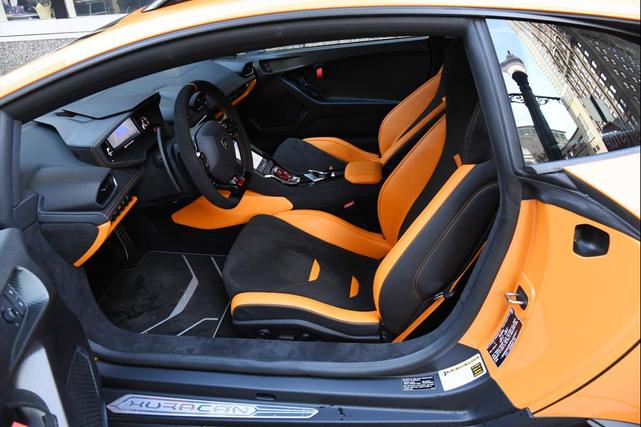 Photo of 2023 Arancio Borealis Lamborghini Huracan Sterrato
