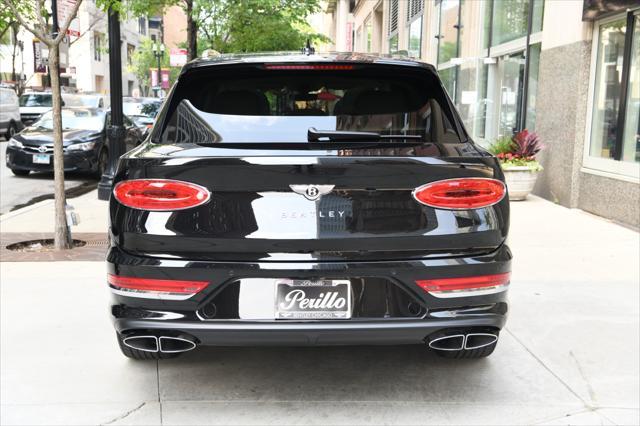 Photo of 2023 Beluga Solid Bentley Bentayga