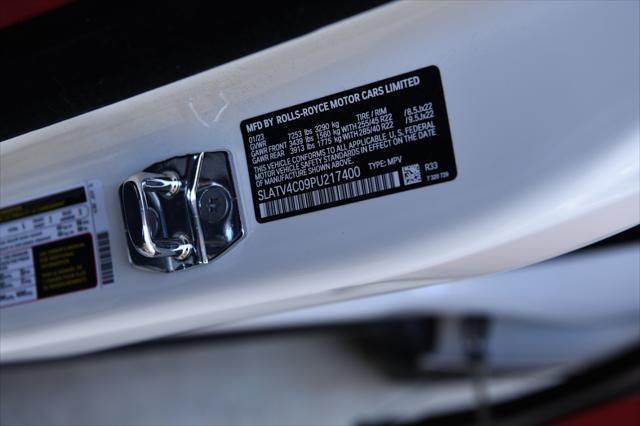Photo of 2023 English White Rolls-Royce Cullinan
