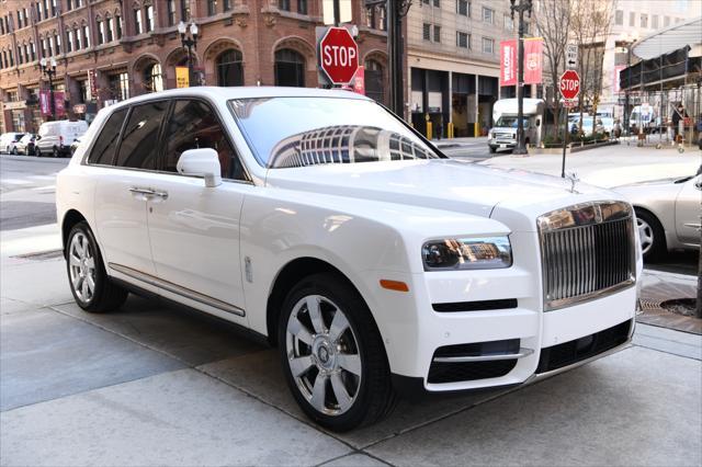 Photo of 2023 English White Rolls-Royce Cullinan