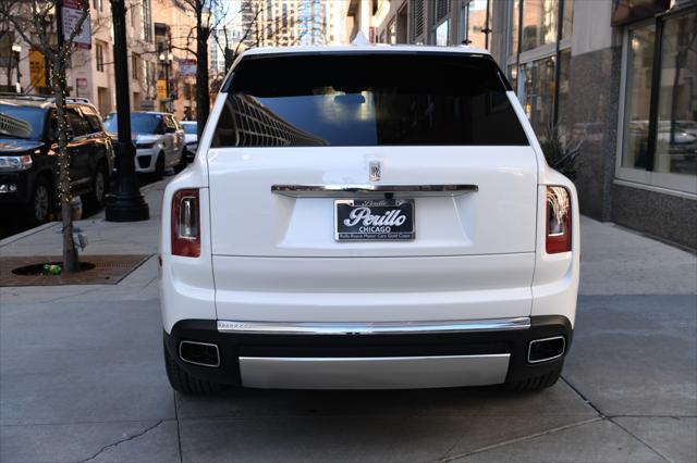 Photo of 2023 English White Rolls-Royce Cullinan