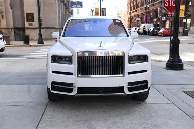 Photo of 2023 English White Rolls-Royce Cullinan