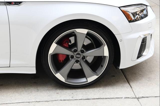 Photo of 2024 Arkona White Audi A5