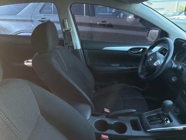 Photo of 2018 Black Nissan Sentra