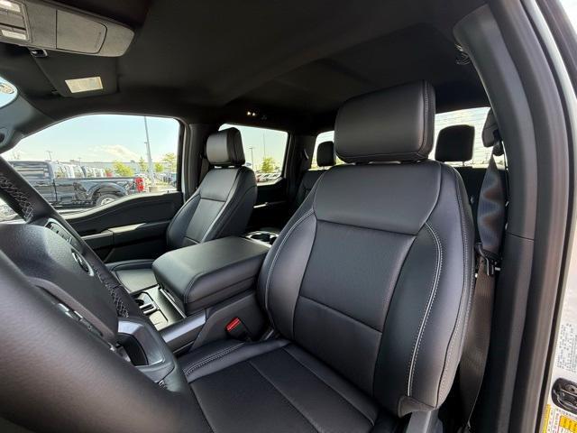 Photo of 2025 Oxford White Ford F-150