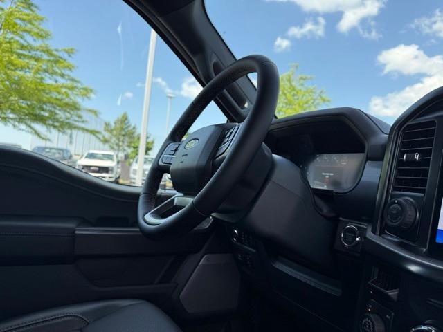 Photo of 2025 Oxford White Ford F-150