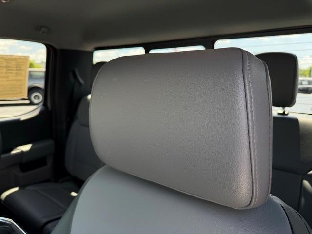 Photo of 2022 Iconic Silver Metallic Ford F-150
