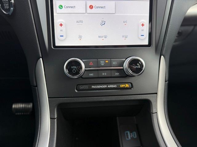Photo of 2024 Agate Black Metallic Ford Edge