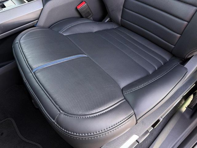 Photo of 2025 Gray Metallic Ford F-150