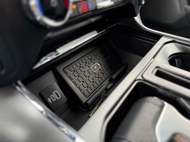Photo of 2025 Black Metallic Ford F-150