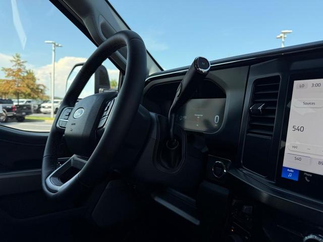 Photo of 2026 Oxford White Ford F-250