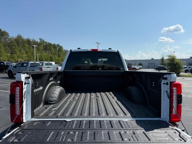 Photo of 2026 Oxford White Ford F-250
