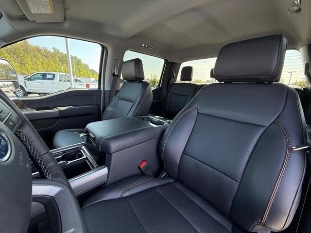 Photo of 2026 Oxford White Ford F-250