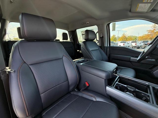 Photo of 2026 Oxford White Ford F-250