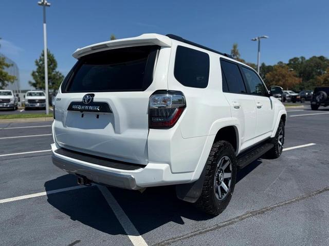 Photo of 2022 White Toyota 4Runner