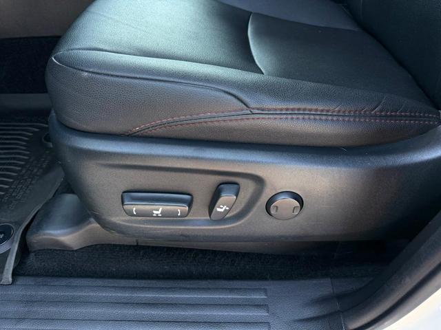 Photo of 2022 White Toyota 4Runner