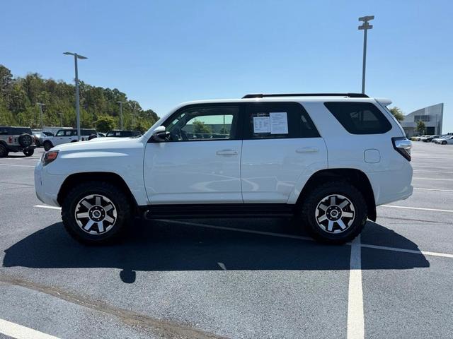 Photo of 2022 White Toyota 4Runner