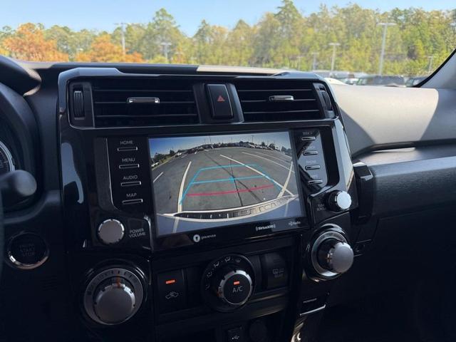 Photo of 2022 White Toyota 4Runner