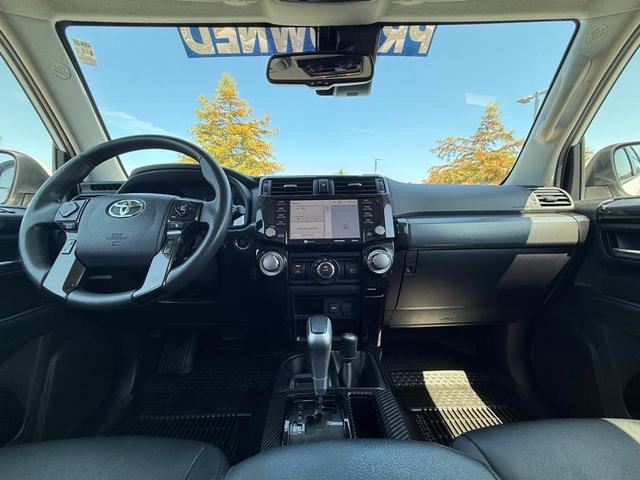Photo of 2022 White Toyota 4Runner