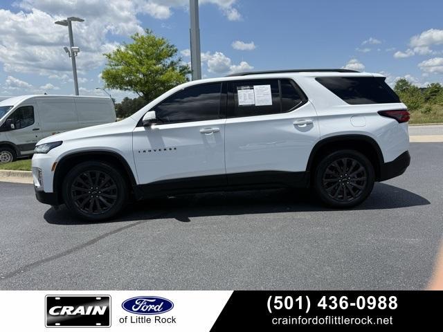 Photo of 2023 Summit White Chevrolet Traverse