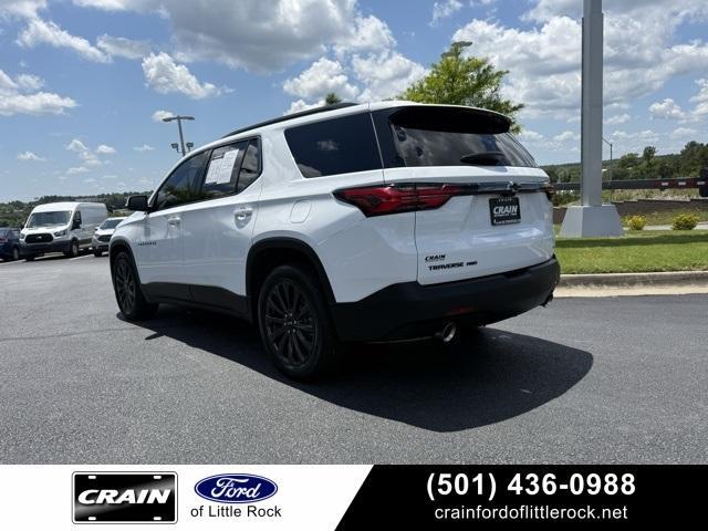 Photo of 2023 Summit White Chevrolet Traverse