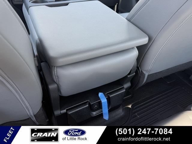 Photo of 2025 Oxford White Ford F-250