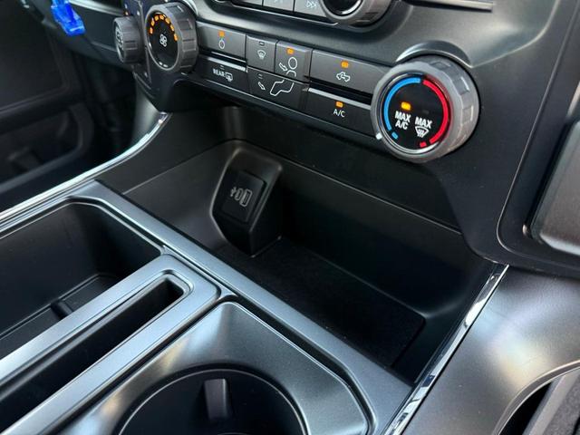 Photo of 2025 White Metallic Ford F-150