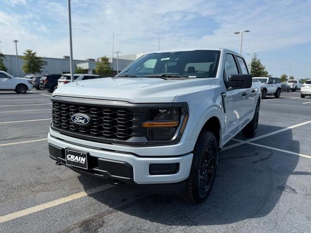 Photo of 2025 White Metallic Ford F-150