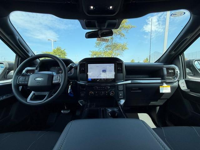 Photo of 2025 White Metallic Ford F-150
