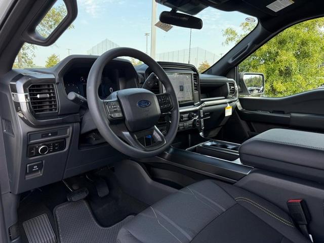 Photo of 2025 White Metallic Ford F-150