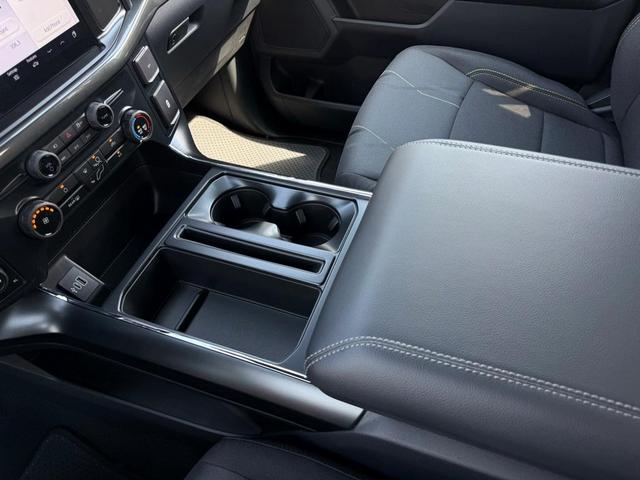 Photo of 2025 White Metallic Ford F-150