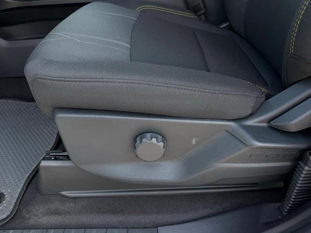 Photo of 2025 White Metallic Ford F-150