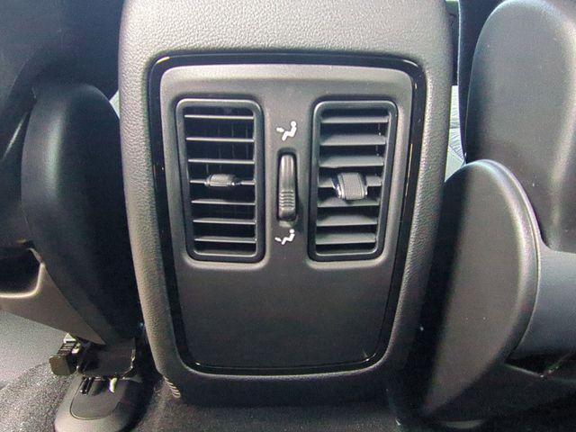 Photo of 2025 DB Black Crystal Clearcoat Dodge Durango
