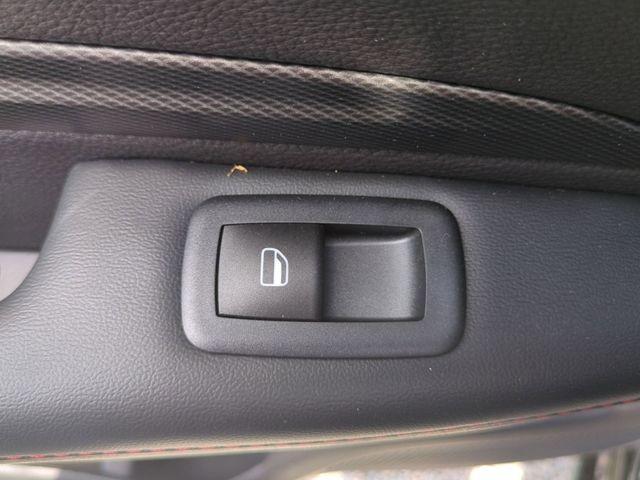 Photo of 2025 DB Black Crystal Clearcoat Dodge Durango