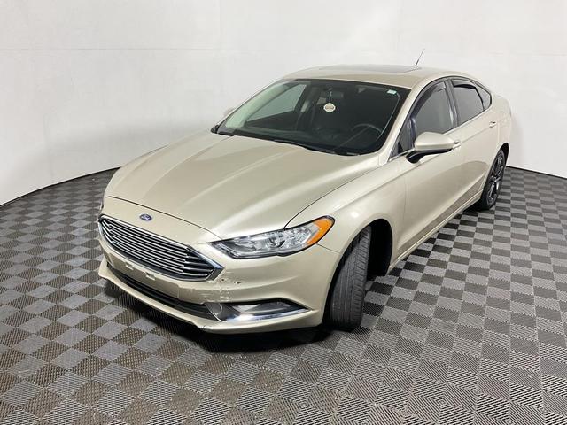 Photo of 2018 White Gold Metallic Ford Fusion