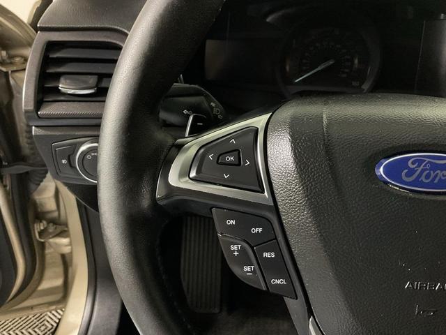 Photo of 2018 White Gold Metallic Ford Fusion