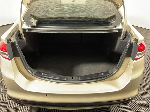 Photo of 2018 White Gold Metallic Ford Fusion