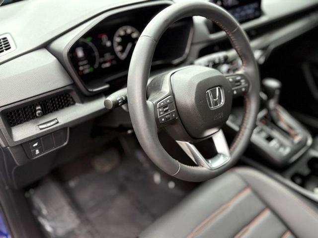 Photo of 2024 Still Night Pearl Honda CR-V Hybrid