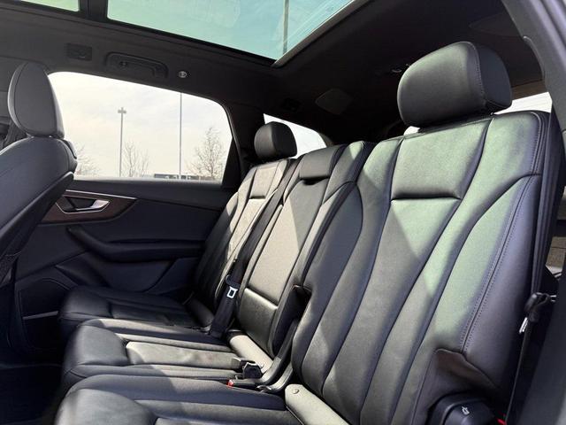 Photo of 2022 Glacier White Audi Q7