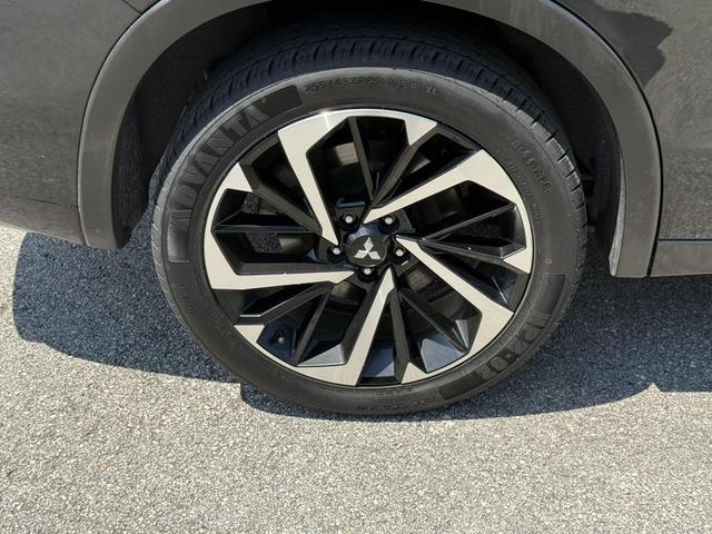 Photo of 2022 Black Diamond Mitsubishi Outlander
