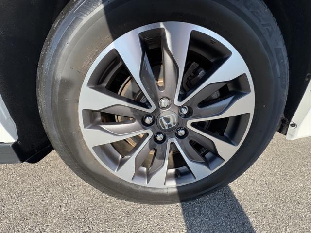 Photo of 2022 Platinum White Pearl Honda Odyssey