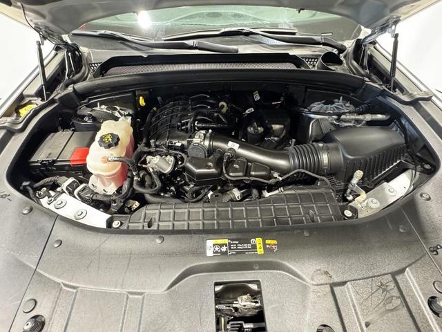 Photo of 2023 Silver Zynith Jeep Grand Cherokee L